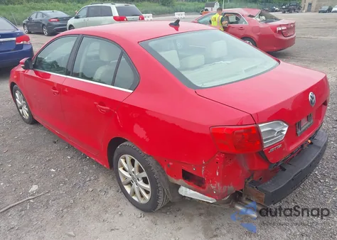 2014 Volkswagen Jetta 1.8T Se from USA, damaged, VIN 3VWD17AJ2EM326687